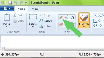 Selecting Pencil Tool from Tools Group in MS Paint